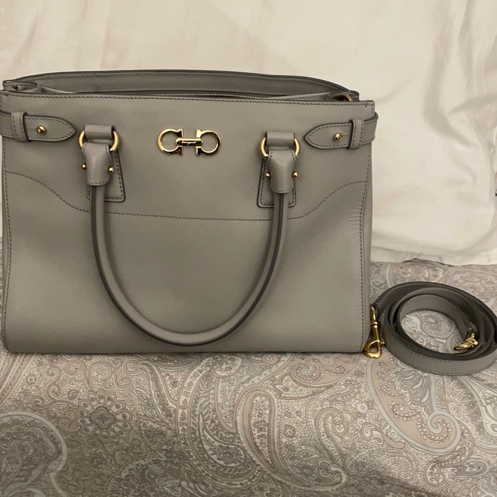 Authentic Salvatore Ferragamo gray shoulder bag.